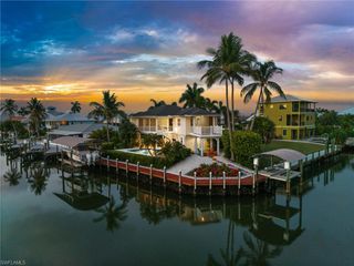 2315 Cherimoya LN, St. James City, FL 33956