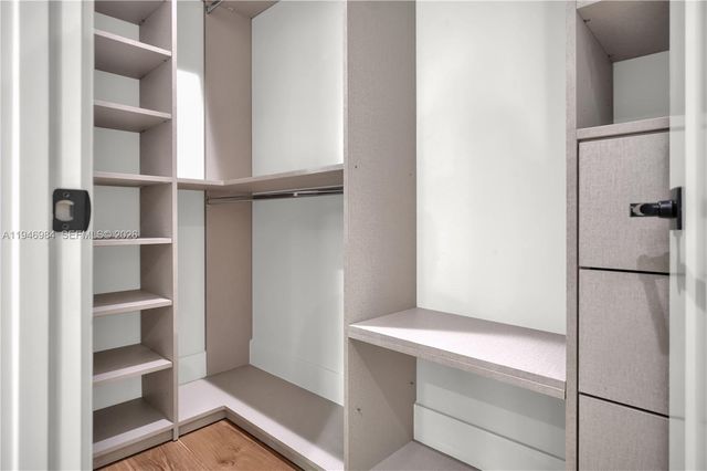 223 NW 51st St, Miami, FL 33127