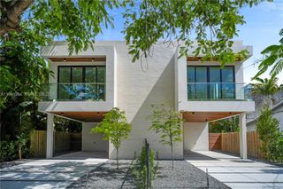 223 NW 51st St, Miami, FL 33127