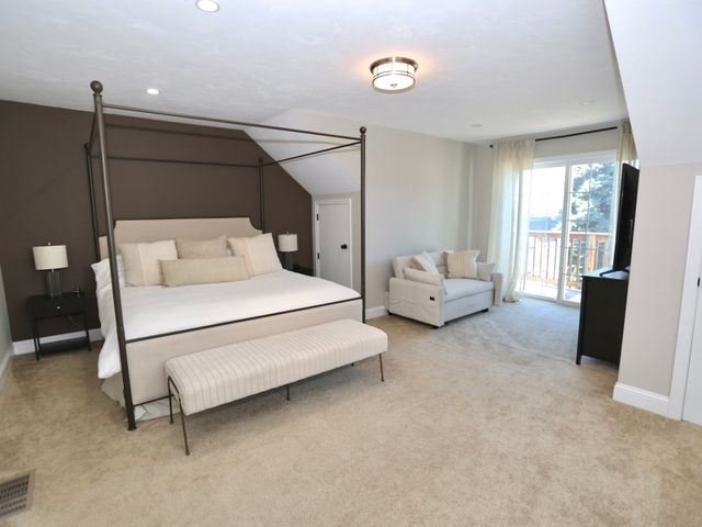 10 De Marco Ter A, Worcester, MA 01613