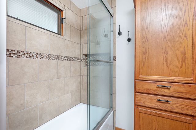 207 Cottage Lane, Montezuma, IA 50171