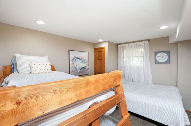 207 Cottage Lane, Montezuma, IA 50171