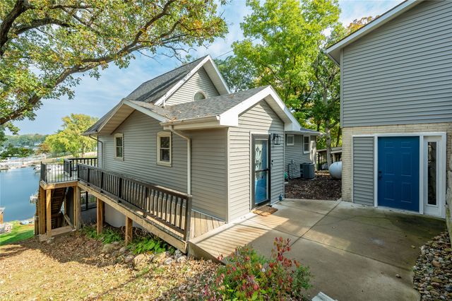 207 Cottage Lane, Montezuma, IA 50171