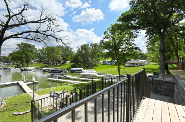 207 Cottage Lane, Montezuma, IA 50171