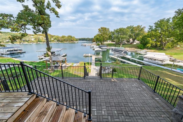 207 Cottage Lane, Montezuma, IA 50171