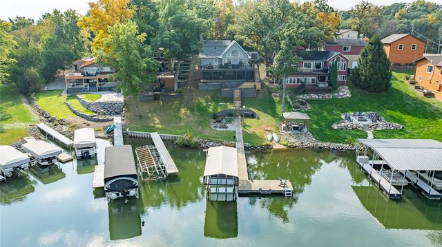 207 Cottage Lane, Montezuma, IA 50171