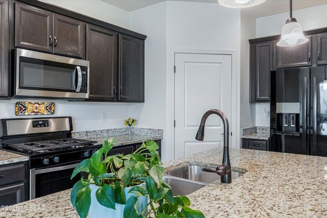 14237 E Via Cerro Del Molino, Vail, AZ 85641