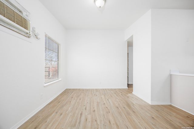 5119 VILLAGE CRST, San Antonio, TX 78218