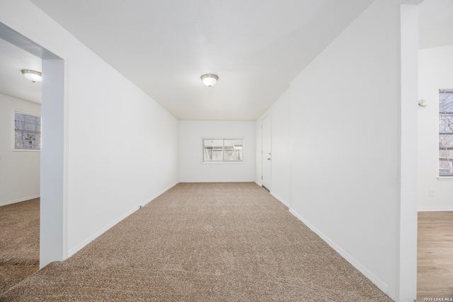 5119 VILLAGE CRST, San Antonio, TX 78218