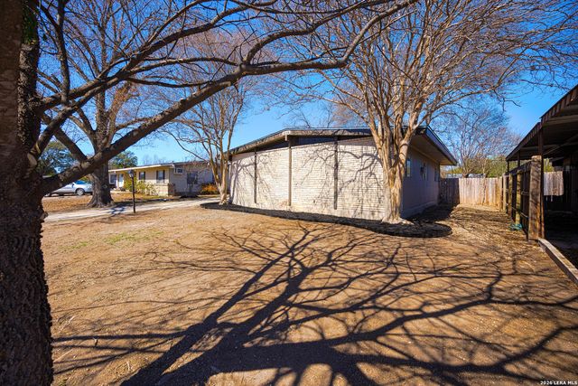 5119 VILLAGE CRST, San Antonio, TX 78218