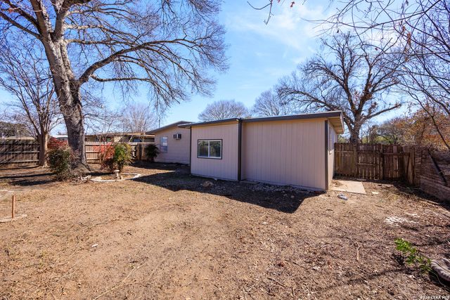 5119 VILLAGE CRST, San Antonio, TX 78218