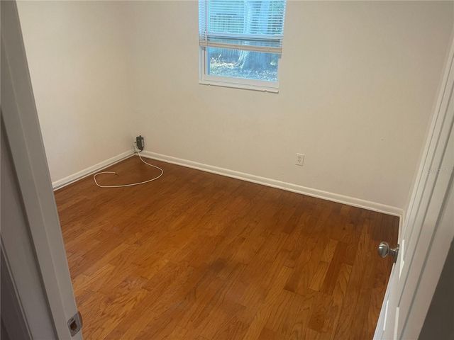 3302 W WALLACE AVENUE, Tampa, FL 33611
