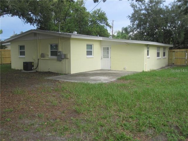 3302 W WALLACE AVENUE, Tampa, FL 33611
