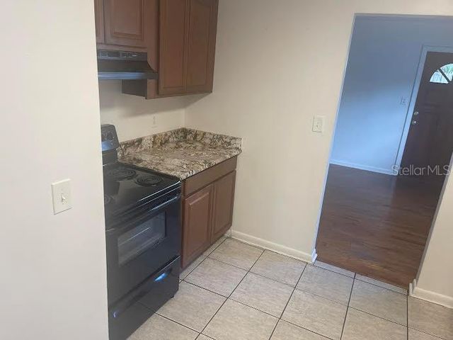 3302 W WALLACE AVENUE, Tampa, FL 33611