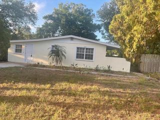 3302 W WALLACE AVENUE, Tampa, FL 33611