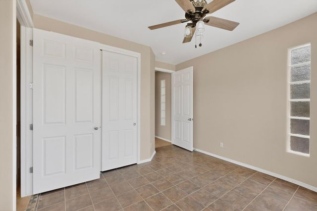 624 5th Street NE, Rio Rancho, NM 87124