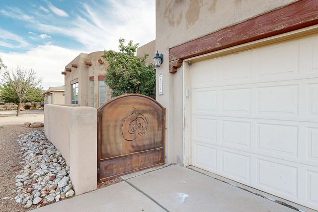 624 5th Street NE, Rio Rancho, NM 87124