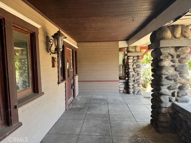 1749 W 49th, Los Angeles, CA 90062