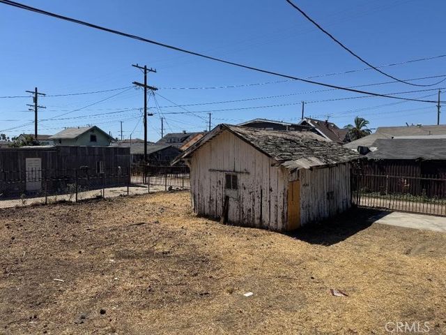 1749 W 49th, Los Angeles, CA 90062