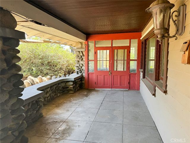 1749 W 49th, Los Angeles, CA 90062