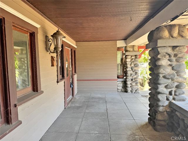 1749 W 49th, Los Angeles, CA 90062