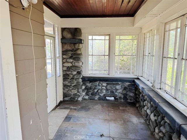 1749 W 49th, Los Angeles, CA 90062