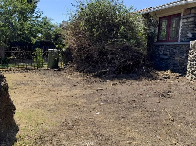 1749 W 49th, Los Angeles, CA 90062