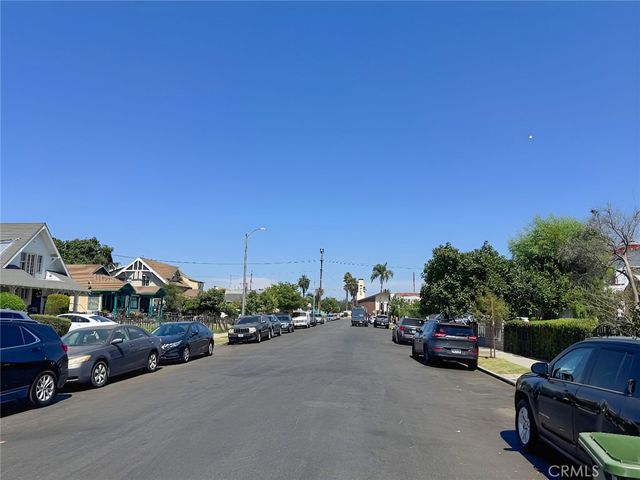 1749 W 49th, Los Angeles, CA 90062