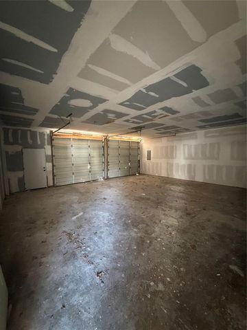 828 S 16th Street, Chickasha, OK 73018