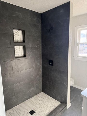 828 S 16th Street, Chickasha, OK 73018