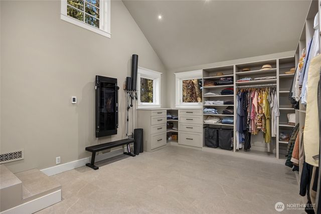 12960 Sunrise Drive NE, Bainbridge Island, WA 98110