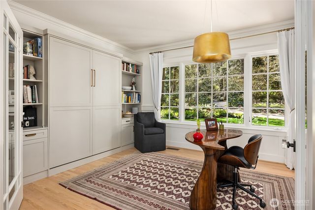 12960 Sunrise Drive NE, Bainbridge Island, WA 98110