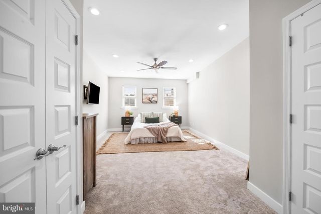 1206 S CHARLES ST, Baltimore, MD 21230