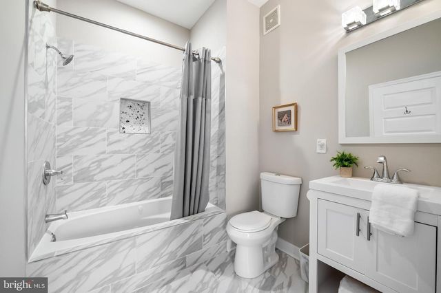 1206 S CHARLES ST, Baltimore, MD 21230