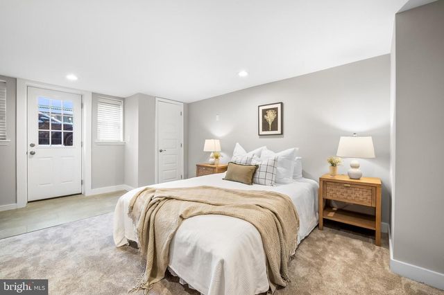 1206 S CHARLES ST, Baltimore, MD 21230