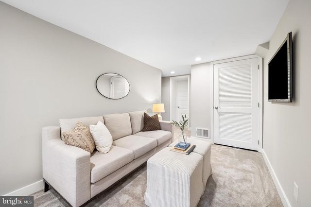 1206 S CHARLES ST, Baltimore, MD 21230