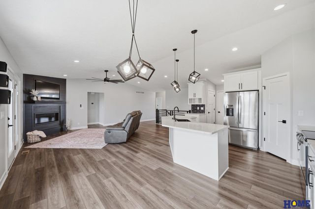8716 S 83rd Court, Lincoln, NE 68516