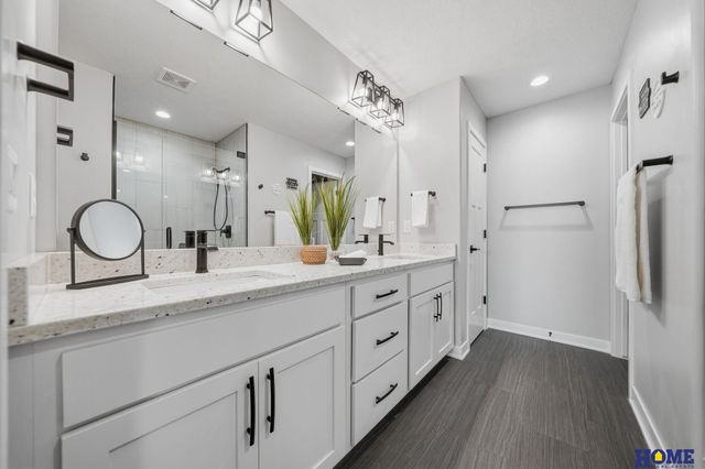 8716 S 83rd Court, Lincoln, NE 68516