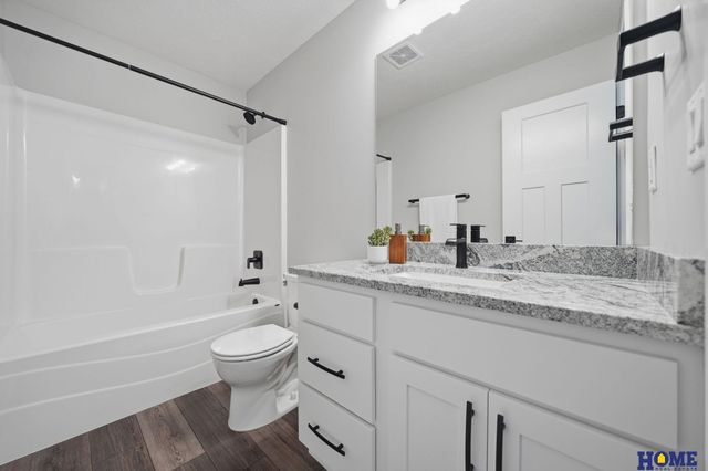 8716 S 83rd Court, Lincoln, NE 68516