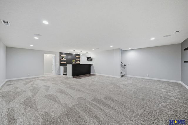8716 S 83rd Court, Lincoln, NE 68516