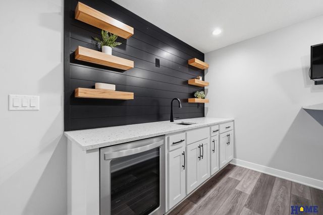 8716 S 83rd Court, Lincoln, NE 68516