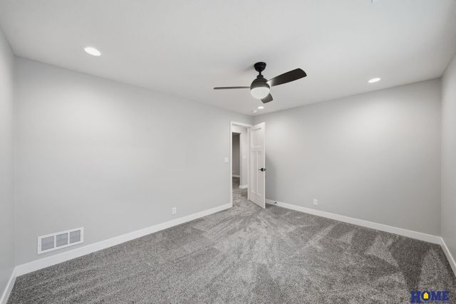 8716 S 83rd Court, Lincoln, NE 68516