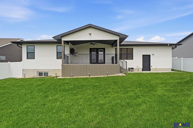 8716 S 83rd Court, Lincoln, NE 68516