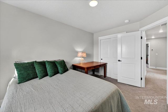 6025 S Catria Pl, Meridian, ID 83642