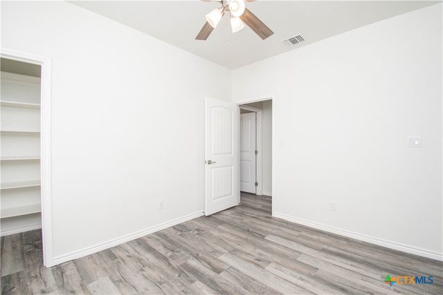 102 Carley Court, Little River Academy, TX 76554