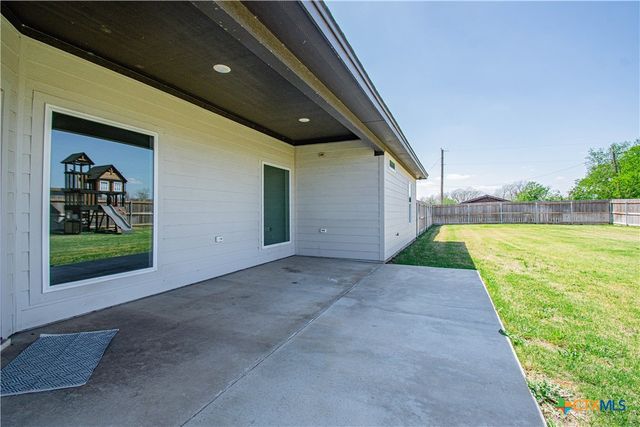 102 Carley Court, Little River Academy, TX 76554