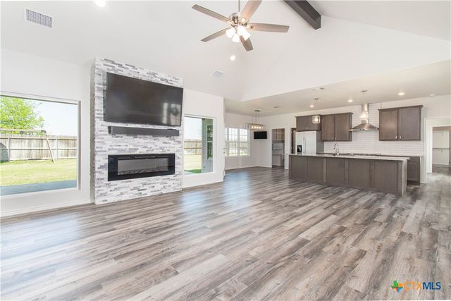 102 Carley Court, Little River Academy, TX 76554