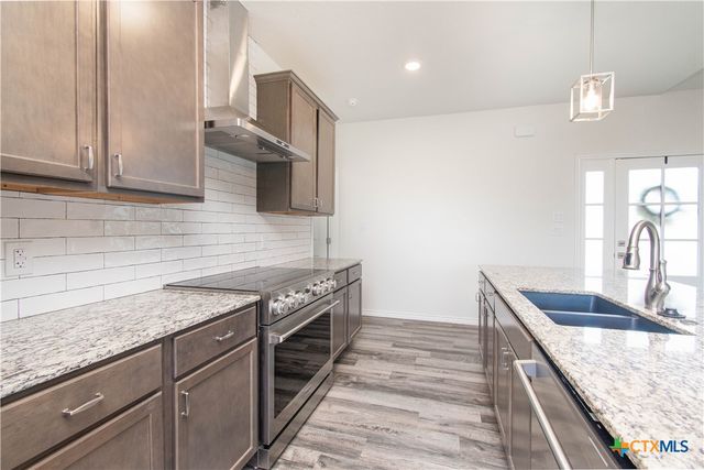 102 Carley Court, Little River Academy, TX 76554