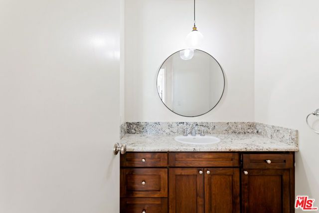 430 MAPLE Drive 203, Beverly Hills, CA 90210