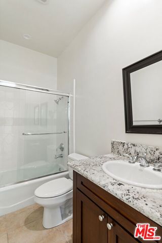 430 MAPLE Drive 203, Beverly Hills, CA 90210